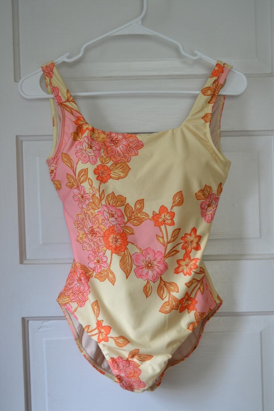 NWT Hermoza Floral One Piece Swimsuit Size 6 luxury tropical chic modest